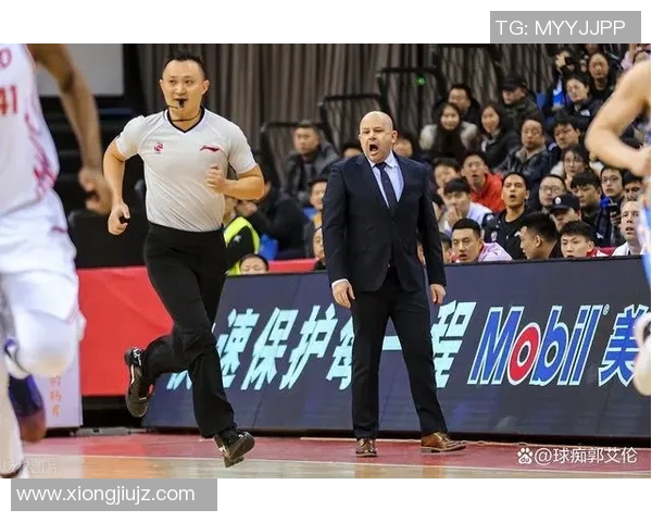 杭州篮球队的灵活性揭秘：从战术到球员的全面解析与展望