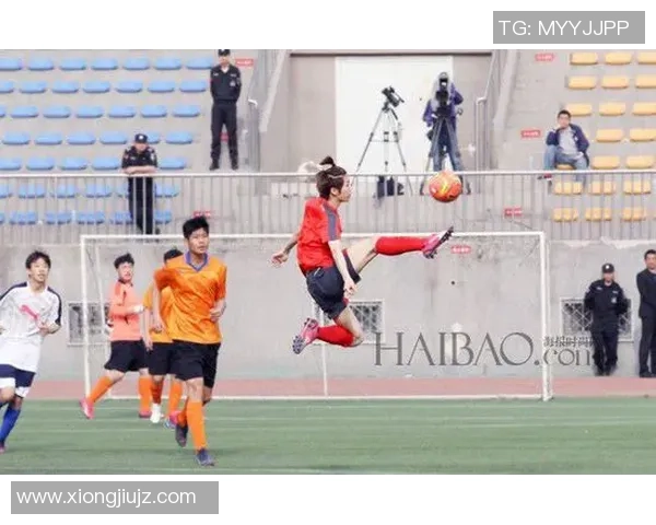 生日派对上的足球巨星们齐聚一堂为我庆祝难忘时刻